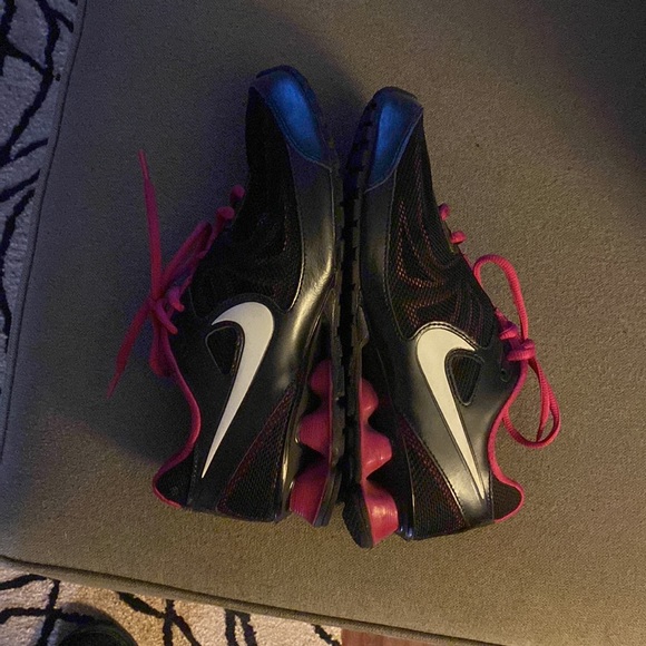 Nike sneakers - Picture 6 of 8